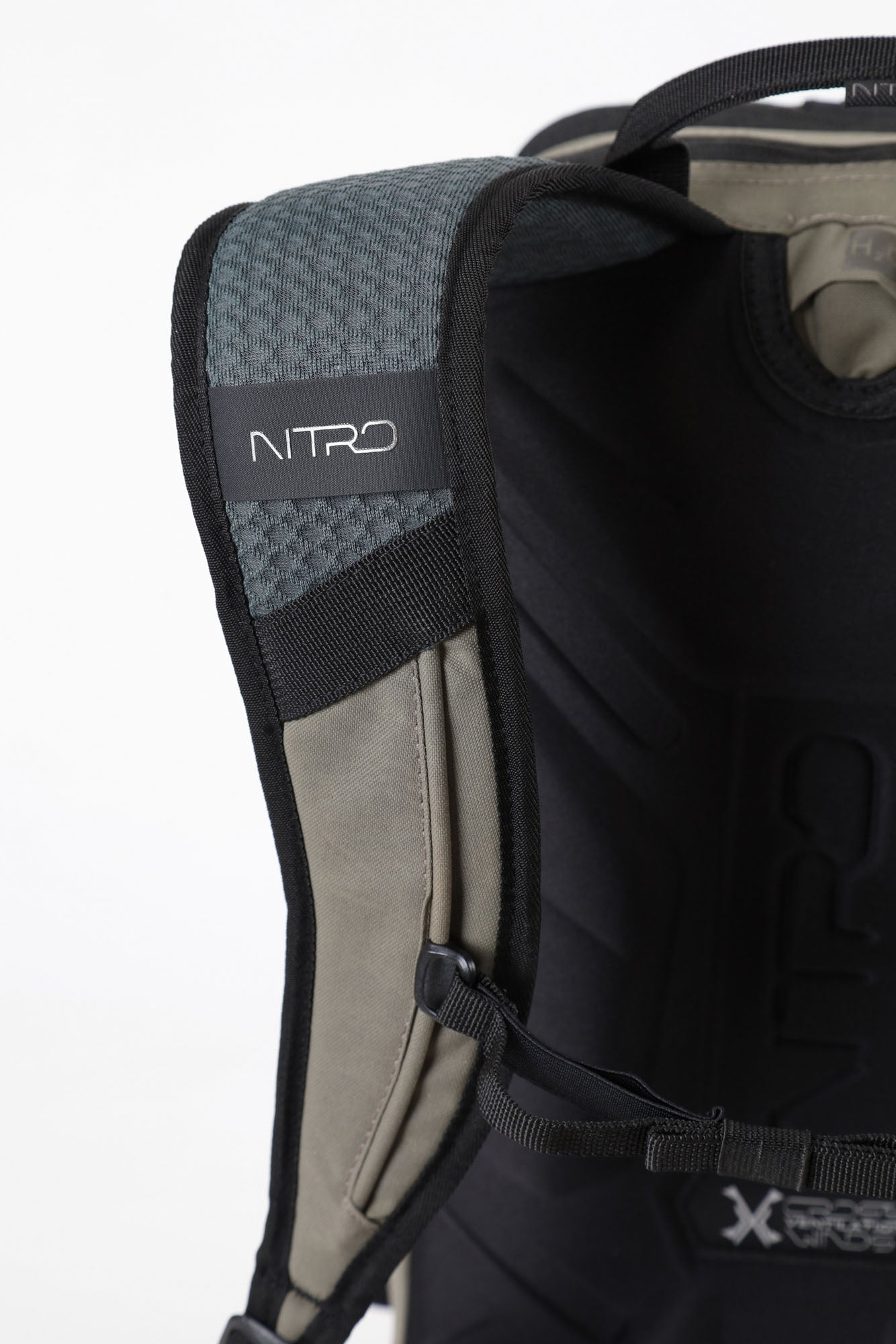 Nitro Rover 14 Snow Backpack-waxed-lizzard